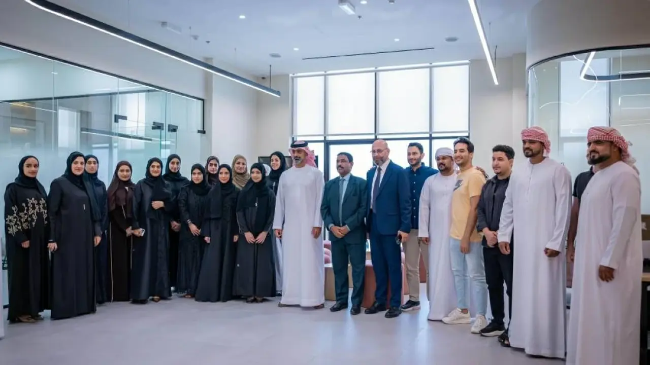 عمار بن حميد: دور الإعلام الحكومي في تعزيز التنمية المستدامة